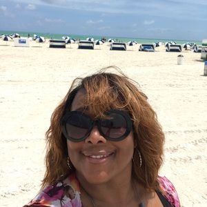 Meet your Posher, Celeste